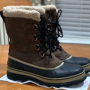 EXCELLENT!!  LIKE-NEW!! Men’s Sorel Boots